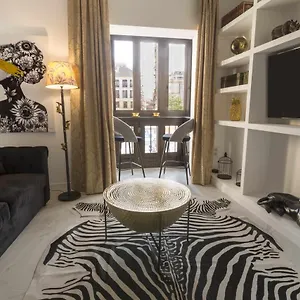 The Clock House Luxury Urban Apartahotel